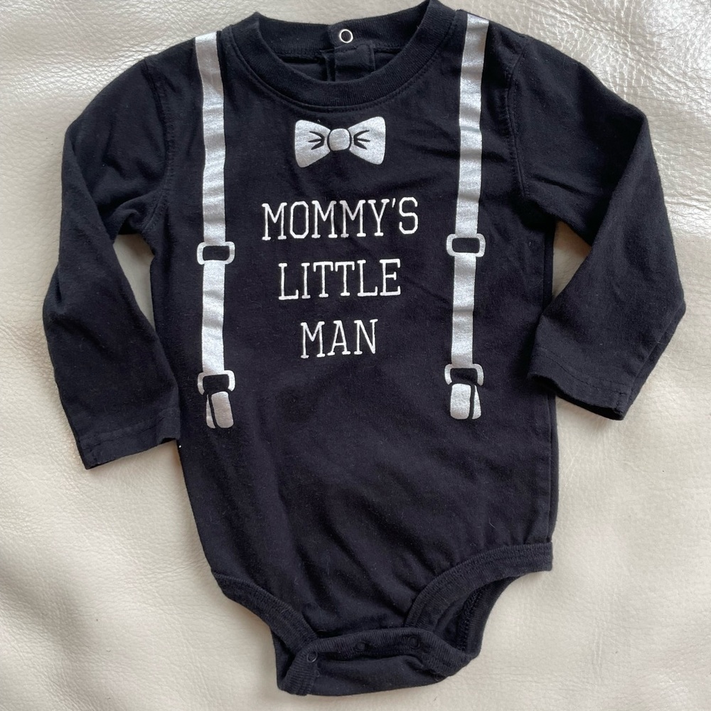 10/$20💥Bow Tie & Suspenders, Mommy's Little Man Graphic Tee Long Sleeve Bodysuit